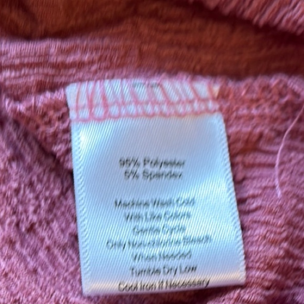 Broadway size XL  Cold Shoulder Blouse. - Picture 6 of 7